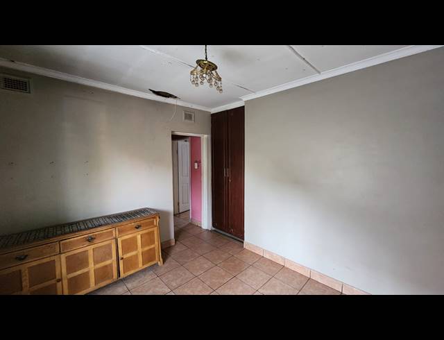 4 BEDROOM FREESTANDING FOR SALE IN ALLANDALE